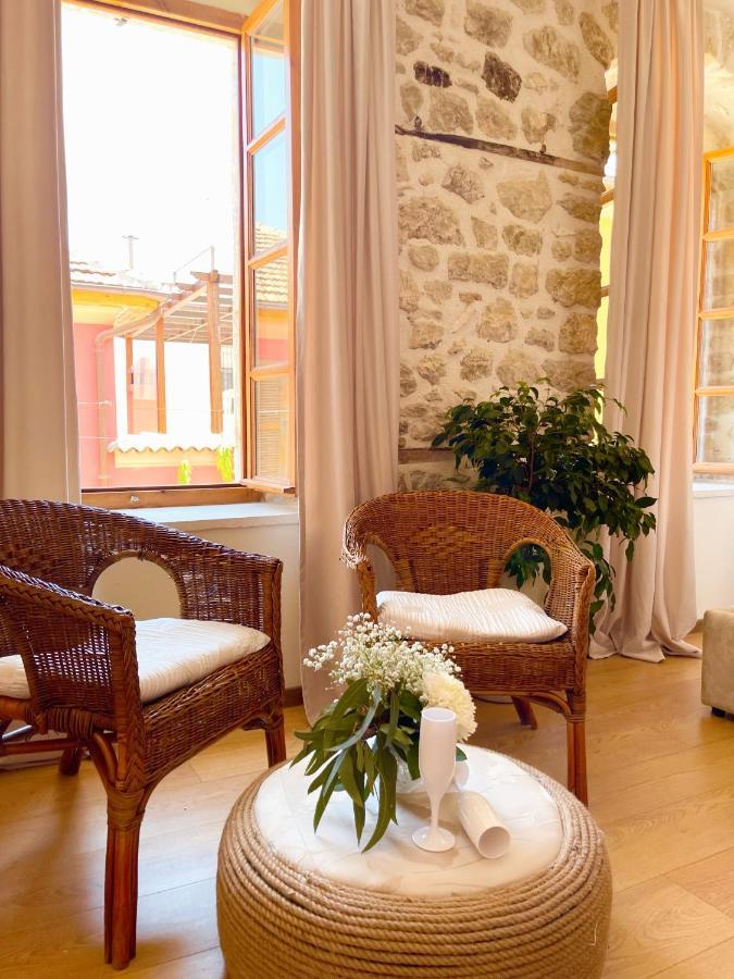 Bohemian Boutique Suites Vlorë Extérieur photo