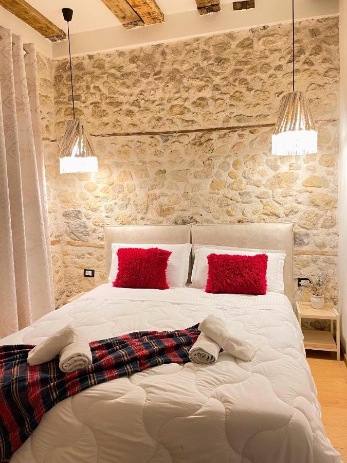 Bohemian Boutique Suites Vlorë Extérieur photo